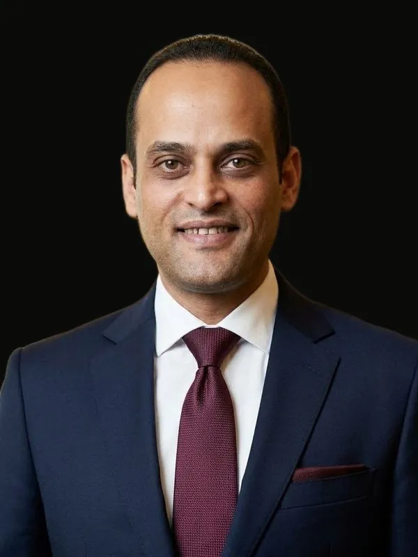 الأستاذ محمد عيسى